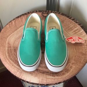 New Authentic Vans Woman’s Shoe